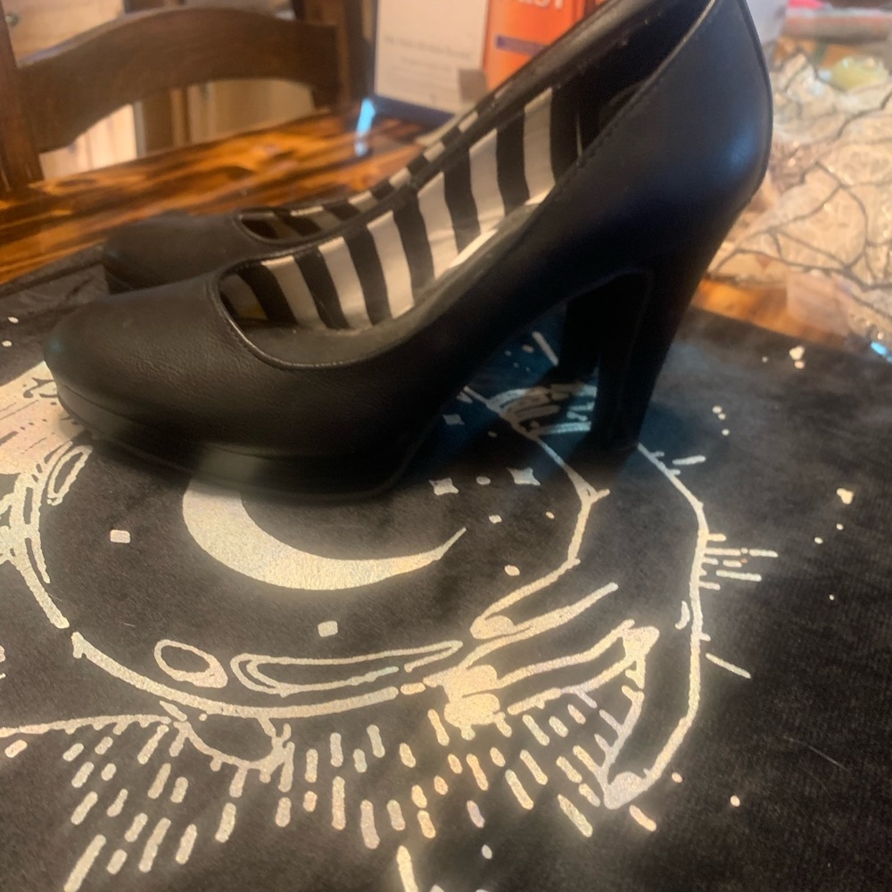 heel dress shoes